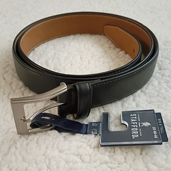 Stafford Other - Stafford Big & Tall Black Tan Faux Leather Belt